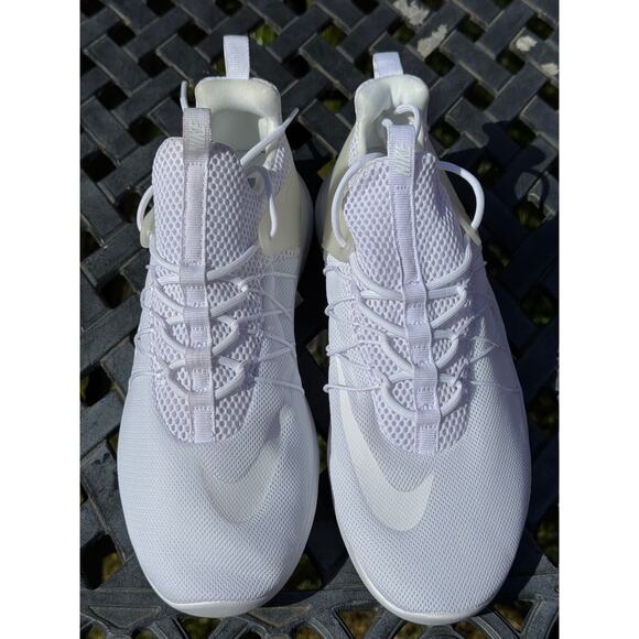 NIKE DARWIN WHITE Men’s Size 8 819803-111 New without Tags - Picture 2 of 7